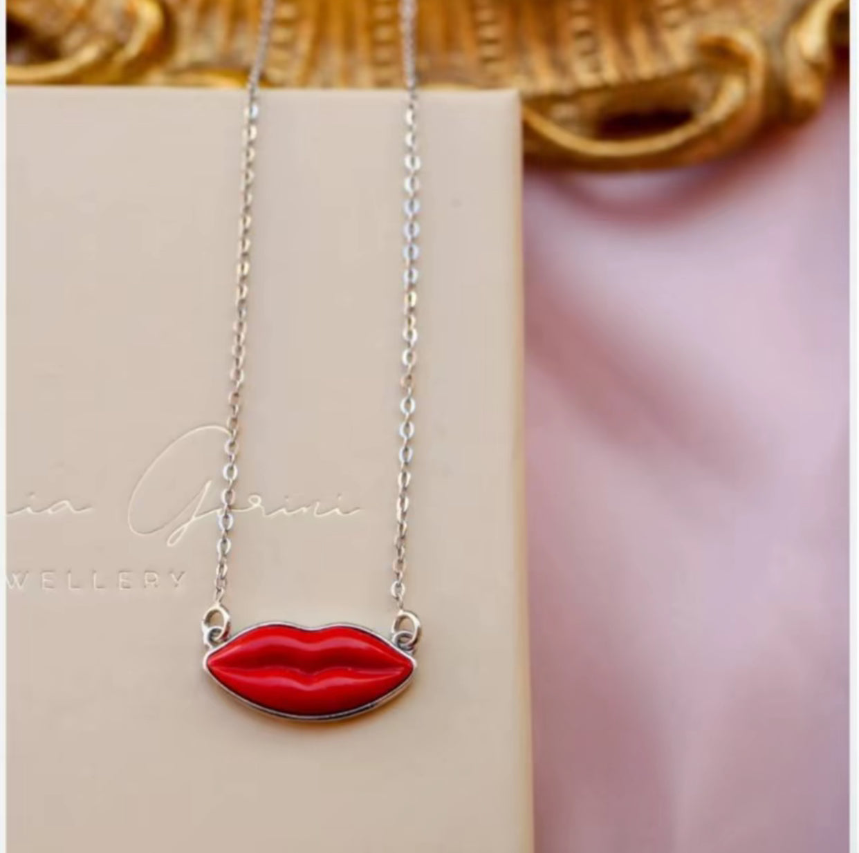 Collana bocca lolita