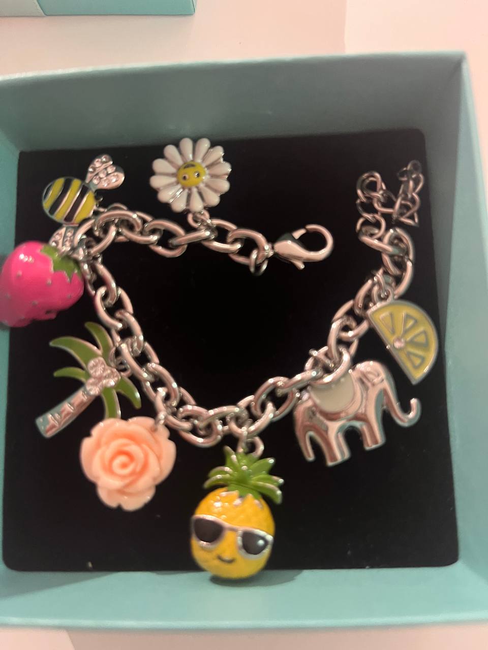 bracciale estate con charm-portafortuna colorato in acciaio inossidabile