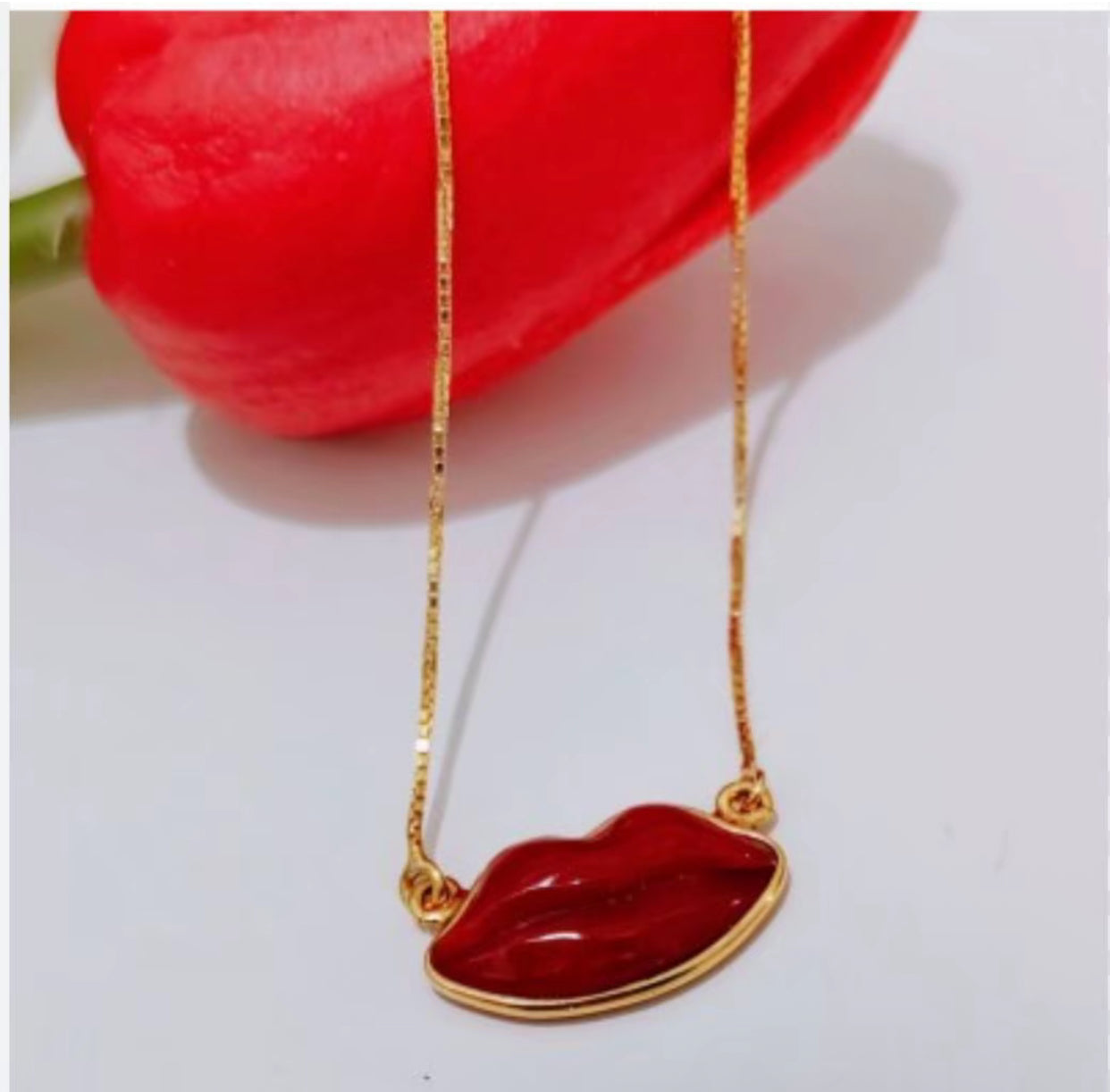 Collana bocca lolita