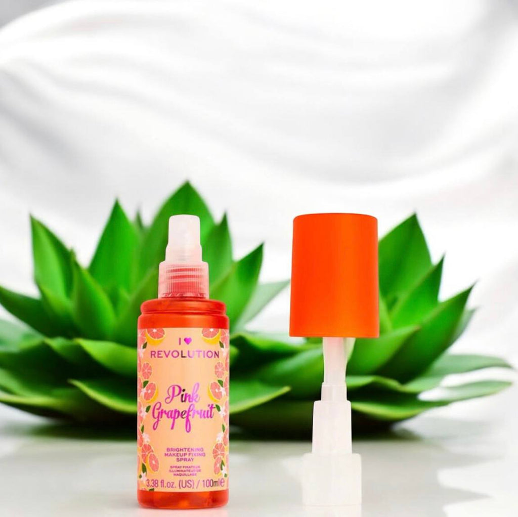 REVOLUTION Pink Grapefruit Spray Fissante per il Trucco 100ml Profumazione Pompelmo Rosa Mantieni il Make-Up in Posizione e dona un Aspetto Luminoso e Radioso