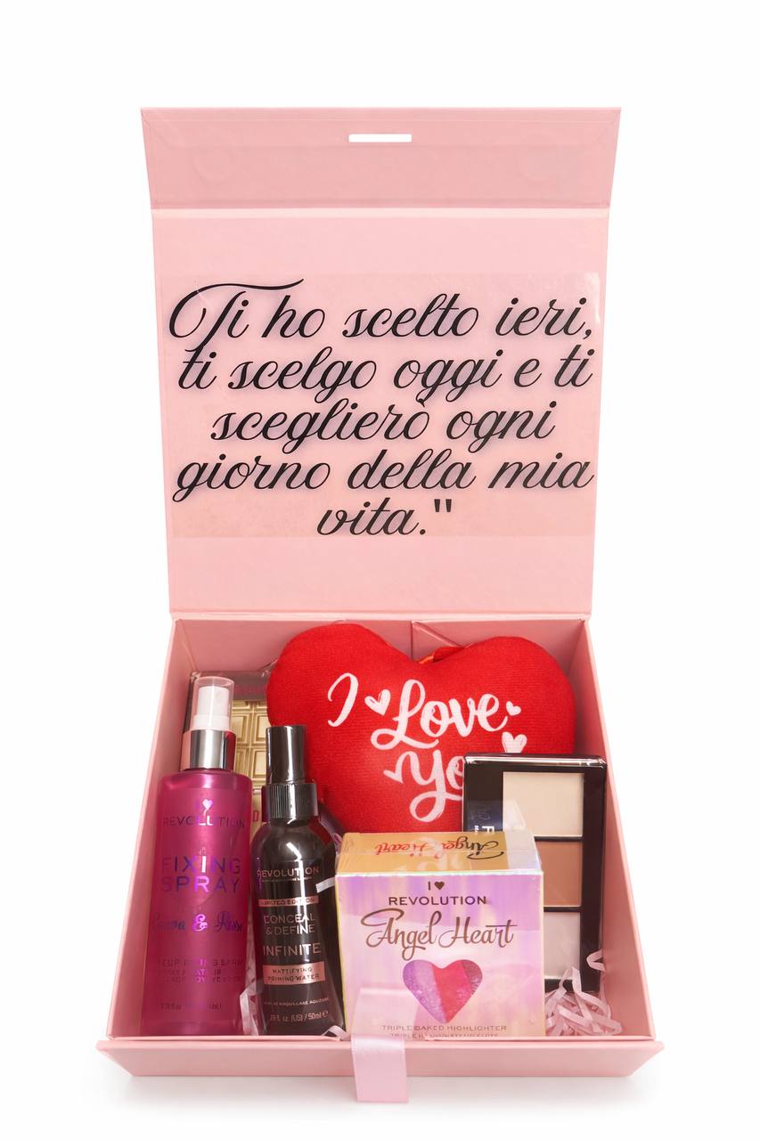 SORPRENDI LA TUA LEI box revolution make up con prodotti di make up ideale per esplorare nuove tecniche e amare la creatività e la bellezza