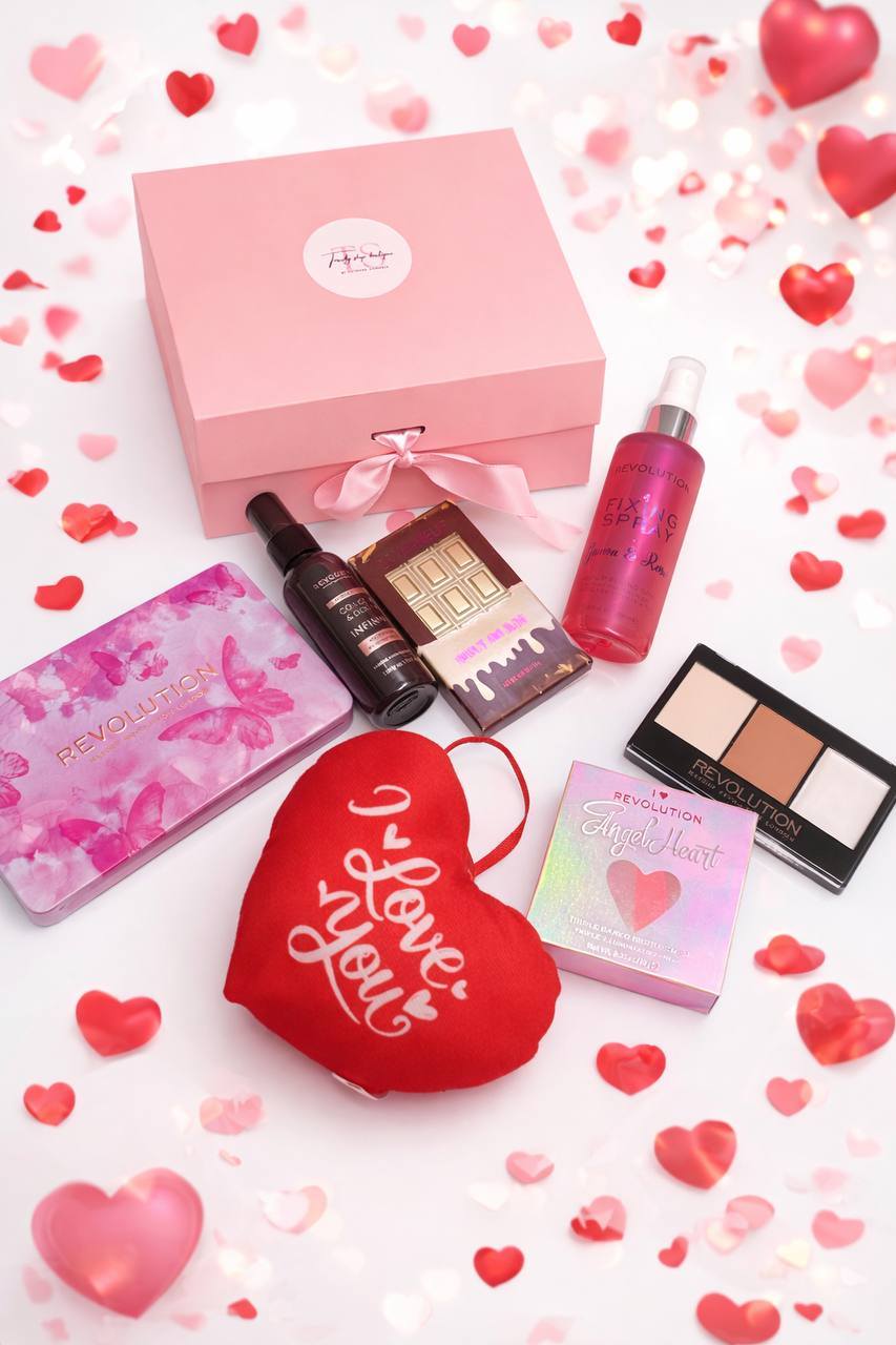 SORPRENDI LA TUA LEI box revolution make up con prodotti di make up ideale per esplorare nuove tecniche e amare la creatività e la bellezza