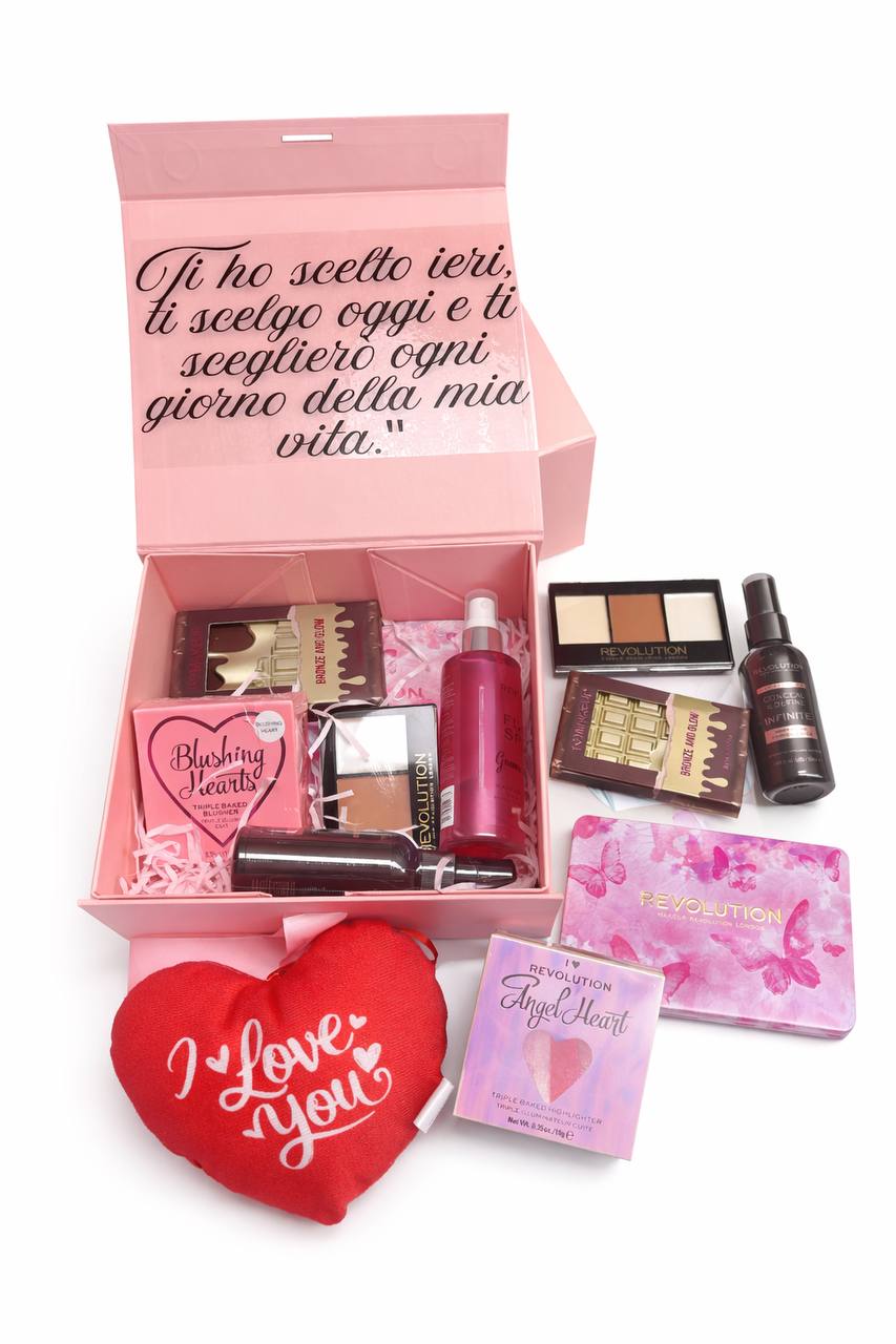 SORPRENDI LA TUA LEI box revolution make up con prodotti di make up ideale per esplorare nuove tecniche e amare la creatività e la bellezza