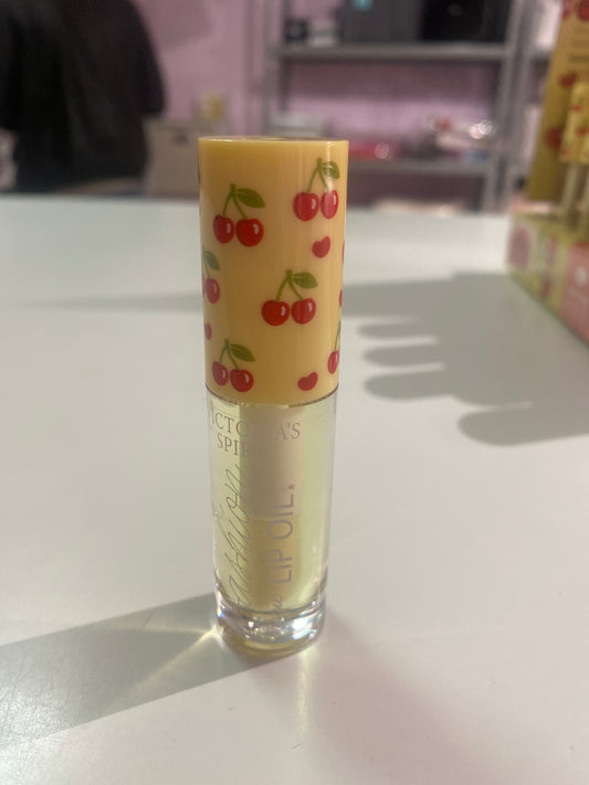 Lip oil