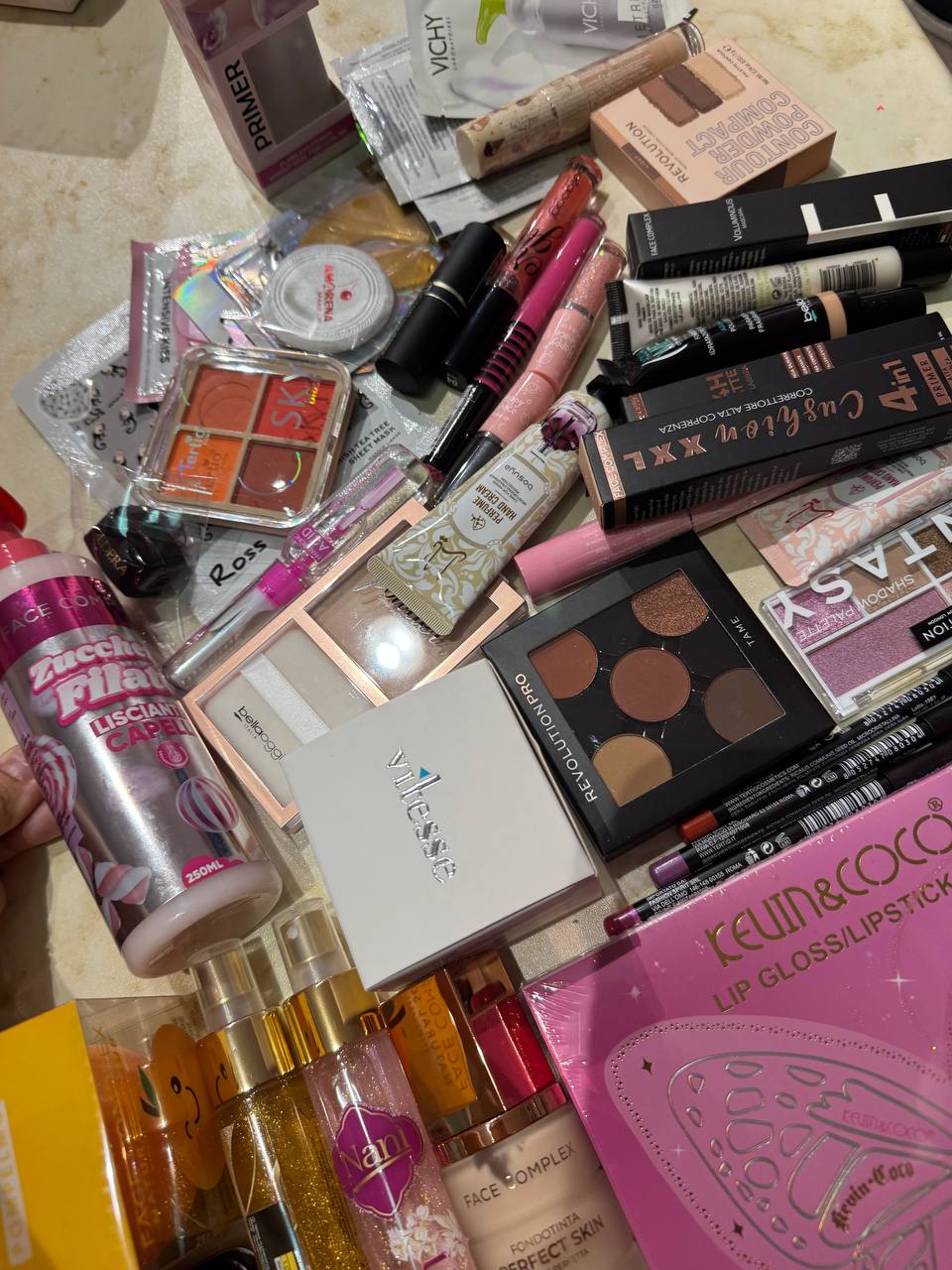 Mystery Box Make-Up 🌸 100€ - 80 PEZZI DI MAKE-UP Cosmetici Sorpresa di Lusso | Trendy Shop