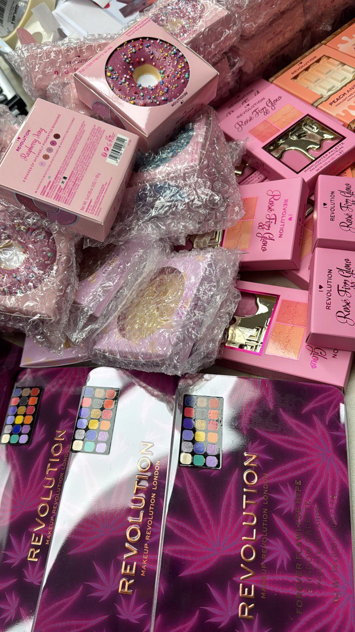 mistery box make_up 🎀 50€