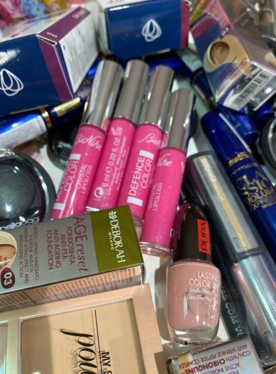 Mystery Box Make-Up 🌸 100€ - 80 PEZZI DI MAKE-UP Cosmetici Sorpresa di Lusso | Trendy Shop