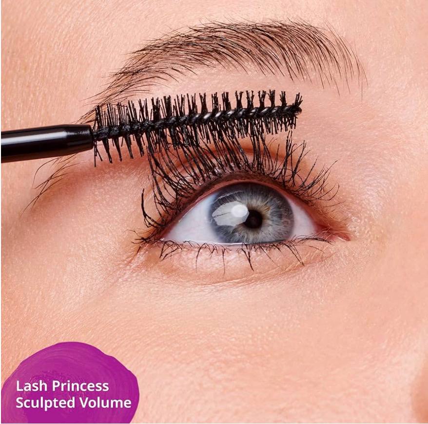 Essence Lash Princess mascara volumizzante e incurvante della linea.